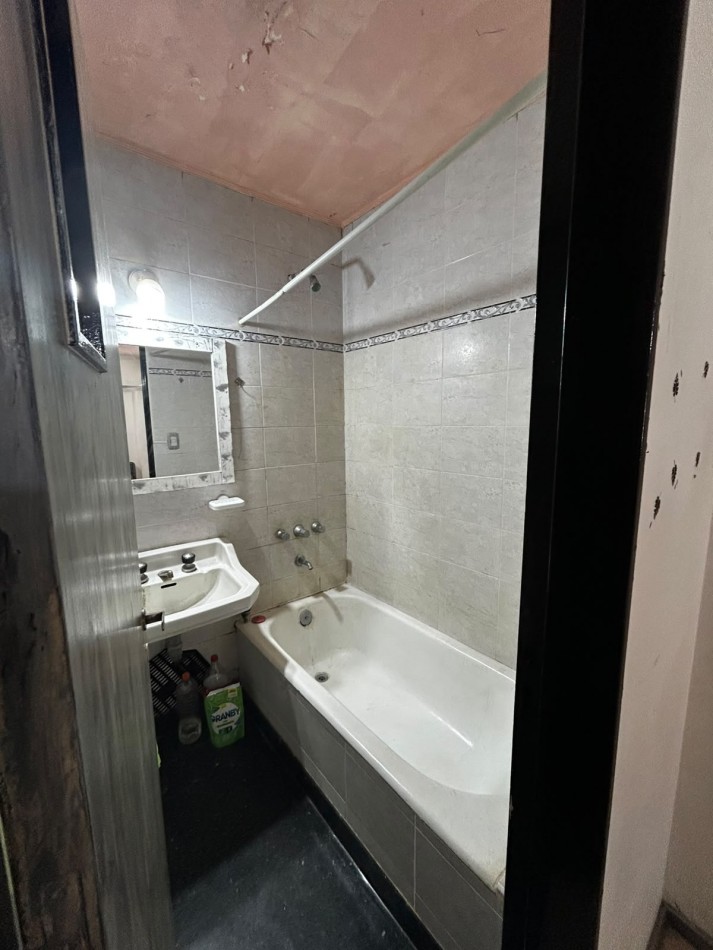 Departamento de 1 ambiente, Plaza Colon. Alquiler 24 meses.
