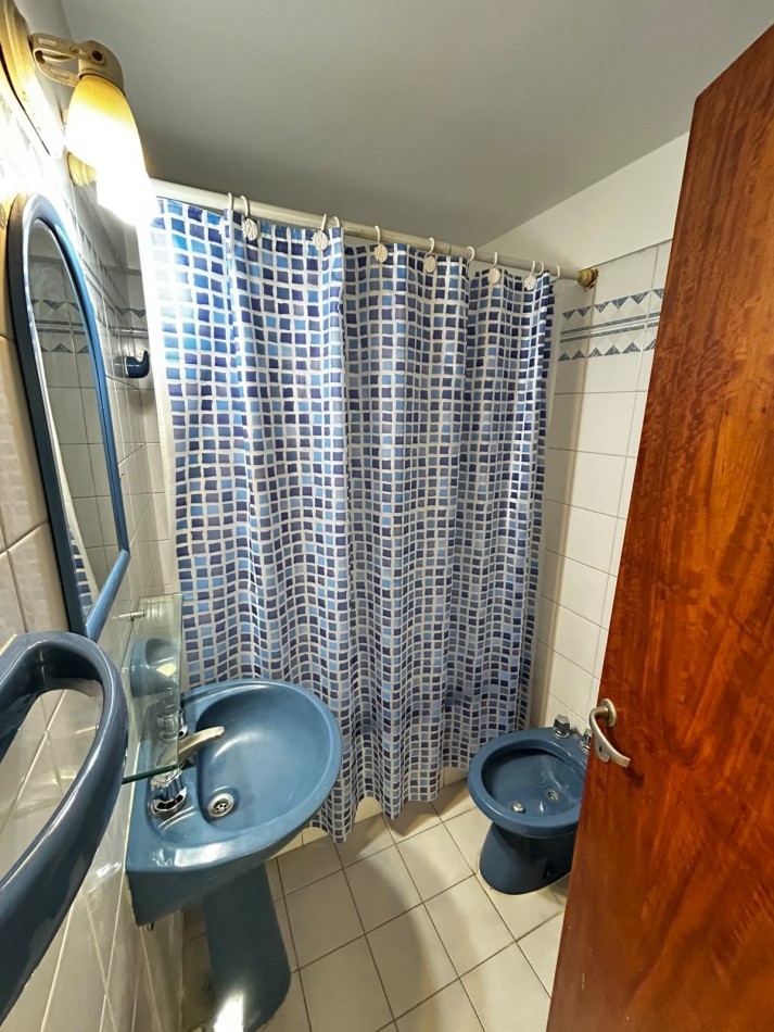 Departamento de 2 ambientes, con vista lateral al mar. Alquiler 24 meses