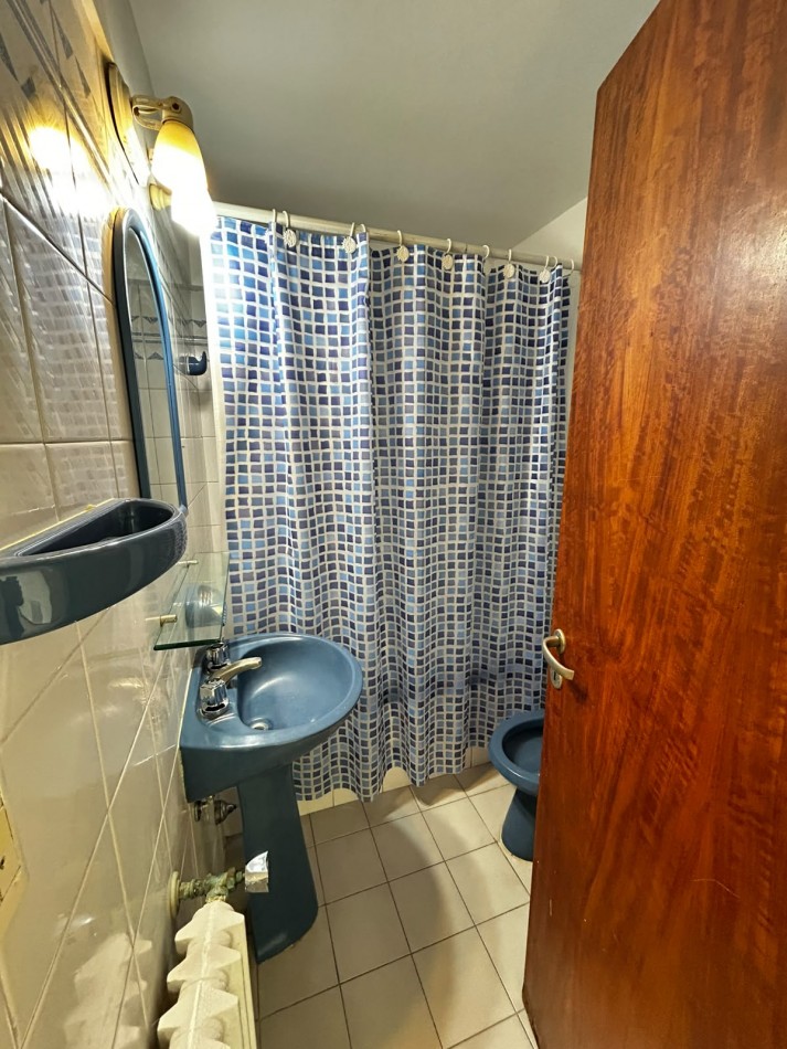 Departamento de 2 ambientes, con vista lateral al mar. Alquiler 24 meses